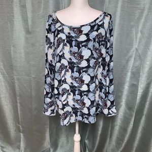 Loft tunic with roll up button sleeves EUC